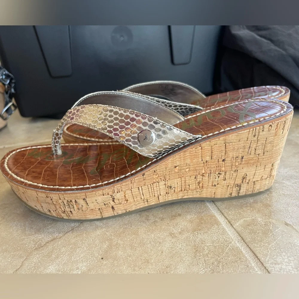 Gorgeous Sam Edelman leather and cork wedges! - Picture 9 of 10